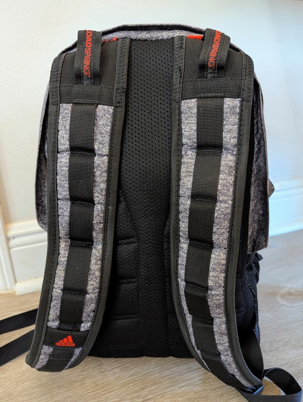 Adidas Gray Heather & Red Bungee Backpack Bookbag School Gym Travel - Picture 5 of 11